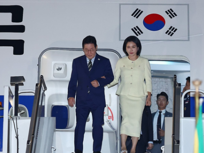 S. Korean President Lee attends G20 summit to discuss inclusive growth, climate change | S. Korean President Lee attends G20 summit to discuss inclusive growth, climate change