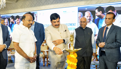 MP receives investment proposal worth Rs 36,600 during Hyderabad's business meet | MP receives investment proposal worth Rs 36,600 during Hyderabad's business meet