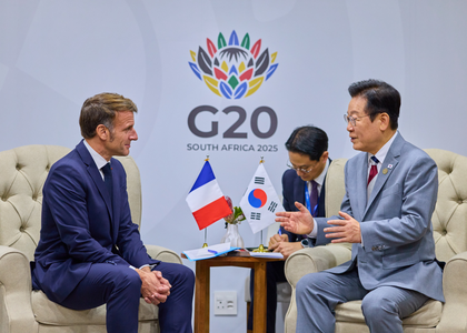 South Korean Prez Lee voices hope to elevate ties with France during talks with Macron | South Korean Prez Lee voices hope to elevate ties with France during talks with Macron South Korean Prez Lee voices hope to elevate ties with France during talks with Macron | South Korean Prez Lee voices hope to elevate ties with France during talks with Macron