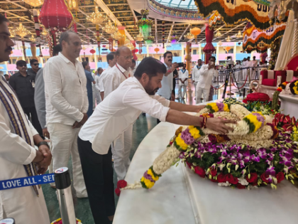 Sathya Sai Baba competed with governments in welfare activity, says Telangana CM | Sathya Sai Baba competed with governments in welfare activity, says Telangana CM