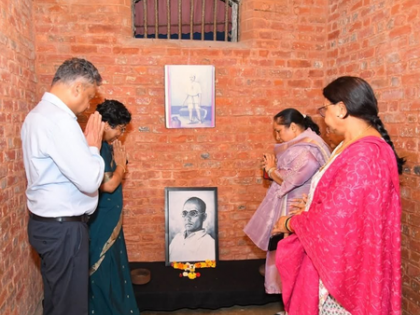 NCW chief Vijaya Rahatkar visits Cellular Jail, hails Veer Savarkar’s sacrifice | NCW chief Vijaya Rahatkar visits Cellular Jail, hails Veer Savarkar’s sacrifice