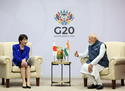 PM Modi meets his Japanese counterpart; bilateral cooperation discussed | PM Modi meets his Japanese counterpart; bilateral cooperation discussed