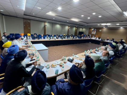 Akali Dal urges Centre, Punjab govt not to interfere in Sikh religious affairs | Akali Dal urges Centre, Punjab govt not to interfere in Sikh religious affairs