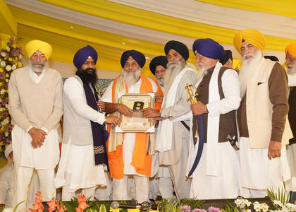 Unite to take back Sikh institutions from Centre, state govts, says Sukhbir Badal | Unite to take back Sikh institutions from Centre, state govts, says Sukhbir Badal