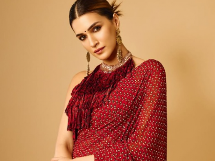 Kriti Sanon shares a candid moment of filmmaker Aanand L. Rai calmly sleeping on a flight | Kriti Sanon shares a candid moment of filmmaker Aanand L. Rai calmly sleeping on a flight