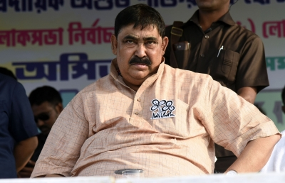 Police inspector, abused by Anubrata Mondal, transferred to distant Bengal district | Police inspector, abused by Anubrata Mondal, transferred to distant Bengal district