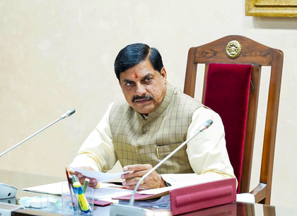 VIT university violence: CM Yadav directs Minister Krishna Gaur to visit campus | VIT university violence: CM Yadav directs Minister Krishna Gaur to visit campus VIT university violence: CM Yadav directs Minister Krishna Gaur to visit campus | VIT university violence: CM Yadav directs Minister Krishna Gaur to visit campus