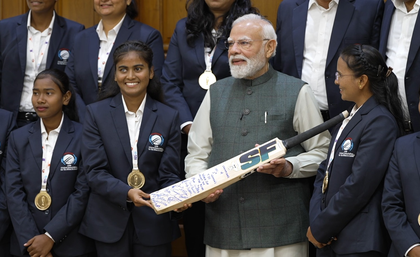 PM Narendra Modi hosts World Cup winning blind women's team | PM Narendra Modi hosts World Cup winning blind women's team PM Narendra Modi hosts World Cup winning blind women's team | PM Narendra Modi hosts World Cup winning blind women's team