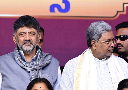 Karnataka: Caste groups, seers come out in open over leadership crisis; back CM and Dy CM | Karnataka: Caste groups, seers come out in open over leadership crisis; back CM and Dy CM Karnataka: Caste groups, seers come out in open over leadership crisis; back CM and Dy CM | Karnataka: Caste groups, seers come out in open over leadership crisis; back CM and Dy CM