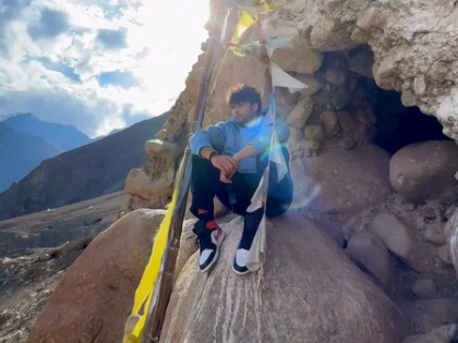 Siddhant Chaturvedi explores his poetic side, contemplates love beyond conventional stories | Siddhant Chaturvedi explores his poetic side, contemplates love beyond conventional stories Siddhant Chaturvedi explores his poetic side, contemplates love beyond conventional stories | Siddhant Chaturvedi explores his poetic side, contemplates love beyond conventional stories