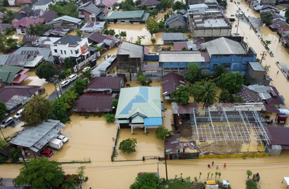 Flash floods, landslides leave 174 dead, 79 missing in Indonesia | Flash floods, landslides leave 174 dead, 79 missing in Indonesia Flash floods, landslides leave 174 dead, 79 missing in Indonesia | Flash floods, landslides leave 174 dead, 79 missing in Indonesia
