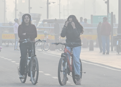 CAQM carries out inspection drive in Delhi, flags high visible dust on road | CAQM carries out inspection drive in Delhi, flags high visible dust on road CAQM carries out inspection drive in Delhi, flags high visible dust on road | CAQM carries out inspection drive in Delhi, flags high visible dust on road