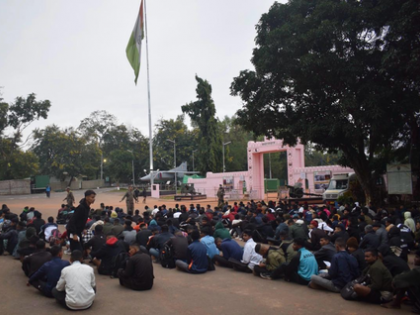 Massive turnout at Territorial Army recruitment rally in Nagaland; aspirants arrive from 10 states/UTs | Massive turnout at Territorial Army recruitment rally in Nagaland; aspirants arrive from 10 states/UTs