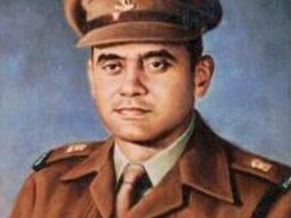 Farhan Akhtar pays tribute to Major Shaitan Singh Bhati on 101st Birth Anniversary | Farhan Akhtar pays tribute to Major Shaitan Singh Bhati on 101st Birth Anniversary