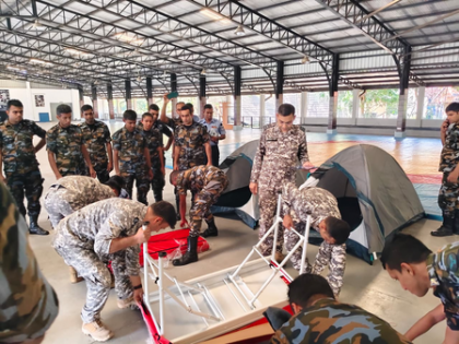 Operation Sagar Bandhu: 53-tonne relief material handed over to SL, over 2000 stranded Indians brought back | Operation Sagar Bandhu: 53-tonne relief material handed over to SL, over 2000 stranded Indians brought back