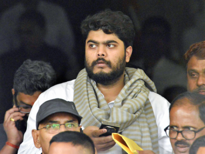 Many first-time MLAs take oath; spotlight on Osama Shahab and controversy over Anita Mahato’s oath | Many first-time MLAs take oath; spotlight on Osama Shahab and controversy over Anita Mahato’s oath Many first-time MLAs take oath; spotlight on Osama Shahab and controversy over Anita Mahato’s oath | Many first-time MLAs take oath; spotlight on Osama Shahab and controversy over Anita Mahato’s oath