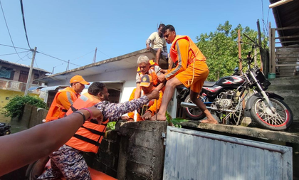 Op Sagar Bandhu: NDRF rescues senior citizen, injured woman in Sri Lanka as death toll reaches 465 | Op Sagar Bandhu: NDRF rescues senior citizen, injured woman in Sri Lanka as death toll reaches 465 Op Sagar Bandhu: NDRF rescues senior citizen, injured woman in Sri Lanka as death toll reaches 465 | Op Sagar Bandhu: NDRF rescues senior citizen, injured woman in Sri Lanka as death toll reaches 465