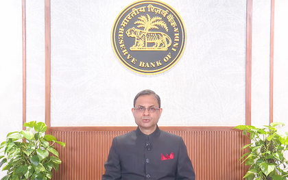 RBI holds repo rate at 5.25 pc, maintains neutral instance amid global uncertainty | RBI holds repo rate at 5.25 pc, maintains neutral instance amid global uncertainty RBI holds repo rate at 5.25 pc, maintains neutral instance amid global uncertainty | RBI holds repo rate at 5.25 pc, maintains neutral instance amid global uncertainty