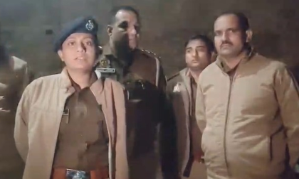 Blast in illegal firecrackers unit in Ghaziabad village, several injured | Blast in illegal firecrackers unit in Ghaziabad village, several injured