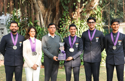 Sports Min Mandaviya felicitates Asian Equestrian medallists, reaffirms govt’s commitment to set up a quarantine centre in a year | Sports Min Mandaviya felicitates Asian Equestrian medallists, reaffirms govt’s commitment to set up a quarantine centre in a year