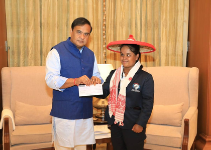 Assam CM Himanta Biswa Sarma awards Rs 10 lakh, promises govt job to India’s blind cricket trailblazer Simu Das | Assam CM Himanta Biswa Sarma awards Rs 10 lakh, promises govt job to India’s blind cricket trailblazer Simu Das Assam CM Himanta Biswa Sarma awards Rs 10 lakh, promises govt job to India’s blind cricket trailblazer Simu Das | Assam CM Himanta Biswa Sarma awards Rs 10 lakh, promises govt job to India’s blind cricket trailblazer Simu Das