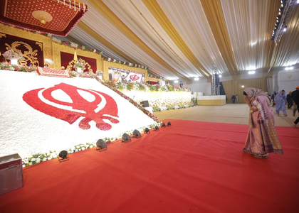 Delhi CM pays tribute to Guru Tegh Bahadur Sahib, announces Cabinet visit to Amritsar | Delhi CM pays tribute to Guru Tegh Bahadur Sahib, announces Cabinet visit to Amritsar Delhi CM pays tribute to Guru Tegh Bahadur Sahib, announces Cabinet visit to Amritsar | Delhi CM pays tribute to Guru Tegh Bahadur Sahib, announces Cabinet visit to Amritsar