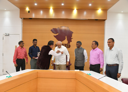 Gujarat CM expresses gratitude to armed forces, makes contribution for their welfare | Gujarat CM expresses gratitude to armed forces, makes contribution for their welfare Gujarat CM expresses gratitude to armed forces, makes contribution for their welfare | Gujarat CM expresses gratitude to armed forces, makes contribution for their welfare