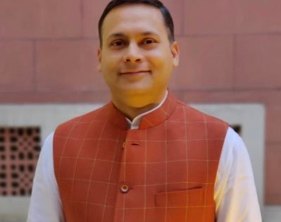 BJP dares CM Mamata to protest against DMK MP's 'derogatory' remarks about Vande Mataram writer | BJP dares CM Mamata to protest against DMK MP's 'derogatory' remarks about Vande Mataram writer BJP dares CM Mamata to protest against DMK MP's 'derogatory' remarks about Vande Mataram writer | BJP dares CM Mamata to protest against DMK MP's 'derogatory' remarks about Vande Mataram writer