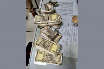 As drug net tightens, ISI and D-Syndicate push massive fake currency surge | As drug net tightens, ISI and D-Syndicate push massive fake currency surge