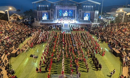 Hornbill Festival concludes with colourful cultural extravaganzas in Nagaland | Hornbill Festival concludes with colourful cultural extravaganzas in Nagaland Hornbill Festival concludes with colourful cultural extravaganzas in Nagaland | Hornbill Festival concludes with colourful cultural extravaganzas in Nagaland