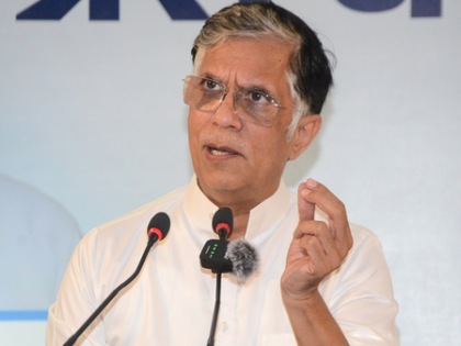 Pawan Khera's post on media outlet deal invites Rs 100 crore defamation notice | Pawan Khera's post on media outlet deal invites Rs 100 crore defamation notice Pawan Khera's post on media outlet deal invites Rs 100 crore defamation notice | Pawan Khera's post on media outlet deal invites Rs 100 crore defamation notice