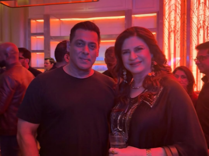 Kunickaa Sadanand poses with ‘Tiger’ Salman Khan at ‘Bigg Boss 19’ party | Kunickaa Sadanand poses with ‘Tiger’ Salman Khan at ‘Bigg Boss 19’ party Kunickaa Sadanand poses with ‘Tiger’ Salman Khan at ‘Bigg Boss 19’ party | Kunickaa Sadanand poses with ‘Tiger’ Salman Khan at ‘Bigg Boss 19’ party
