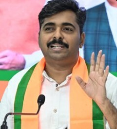 BJP rejects ‘Saamana’ criticism, blames Uddhav Sena for failures in Mumbai housing | BJP rejects ‘Saamana’ criticism, blames Uddhav Sena for failures in Mumbai housing BJP rejects ‘Saamana’ criticism, blames Uddhav Sena for failures in Mumbai housing | BJP rejects ‘Saamana’ criticism, blames Uddhav Sena for failures in Mumbai housing