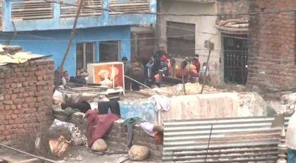 J&K: 8 structures of drug peddlers demolished in Jammu | J&K: 8 structures of drug peddlers demolished in Jammu J&K: 8 structures of drug peddlers demolished in Jammu | J&K: 8 structures of drug peddlers demolished in Jammu