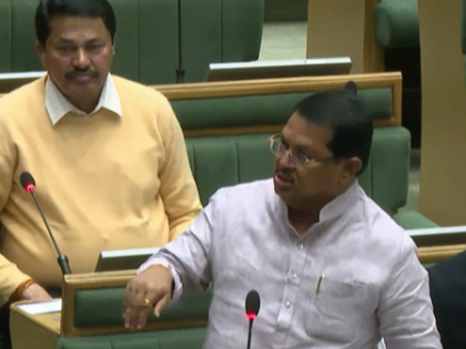 Maha Oppn protests police action against trainees of CM Yuva Karya Prashikshan Yojana | Maha Oppn protests police action against trainees of CM Yuva Karya Prashikshan Yojana Maha Oppn protests police action against trainees of CM Yuva Karya Prashikshan Yojana | Maha Oppn protests police action against trainees of CM Yuva Karya Prashikshan Yojana