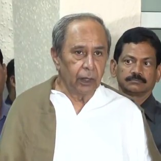 Naveen Patnaik's decision to forego LoP salary hike ensues political debate | Naveen Patnaik's decision to forego LoP salary hike ensues political debate Naveen Patnaik's decision to forego LoP salary hike ensues political debate | Naveen Patnaik's decision to forego LoP salary hike ensues political debate