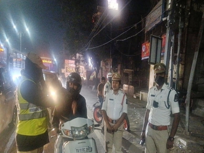 Over 850 caught for drunken driving in Hyderabad, Cyberabad | Over 850 caught for drunken driving in Hyderabad, Cyberabad Over 850 caught for drunken driving in Hyderabad, Cyberabad | Over 850 caught for drunken driving in Hyderabad, Cyberabad