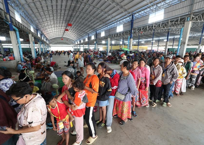 Cambodian evacuees rise to almost 395,000 as border conflict with Thailand continues | Cambodian evacuees rise to almost 395,000 as border conflict with Thailand continues Cambodian evacuees rise to almost 395,000 as border conflict with Thailand continues | Cambodian evacuees rise to almost 395,000 as border conflict with Thailand continues