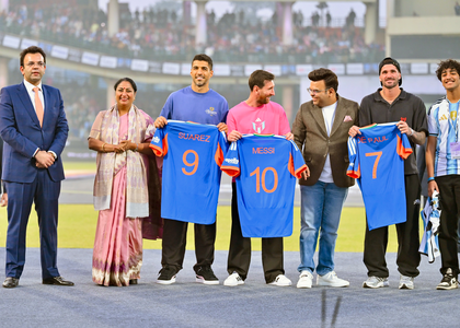 Fans applaud DDCA, Delhi Police for smooth Messi visit at Arun Jaitley Stadium | Fans applaud DDCA, Delhi Police for smooth Messi visit at Arun Jaitley Stadium Fans applaud DDCA, Delhi Police for smooth Messi visit at Arun Jaitley Stadium | Fans applaud DDCA, Delhi Police for smooth Messi visit at Arun Jaitley Stadium