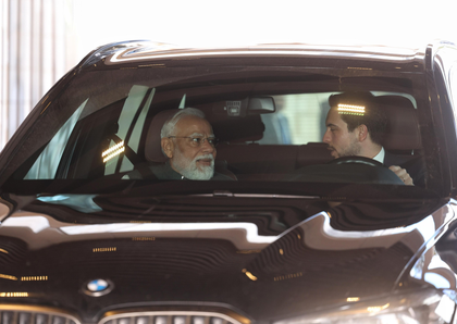 Crown Prince Al Hussein Bin Abdullah II drives PM Modi to Jordan Museum | Crown Prince Al Hussein Bin Abdullah II drives PM Modi to Jordan Museum Crown Prince Al Hussein Bin Abdullah II drives PM Modi to Jordan Museum | Crown Prince Al Hussein Bin Abdullah II drives PM Modi to Jordan Museum