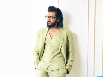 Riteish Deshmukh wraps up his directorial ‘Raja Shivaji’ | Riteish Deshmukh wraps up his directorial ‘Raja Shivaji’ Riteish Deshmukh wraps up his directorial ‘Raja Shivaji’ | Riteish Deshmukh wraps up his directorial ‘Raja Shivaji’