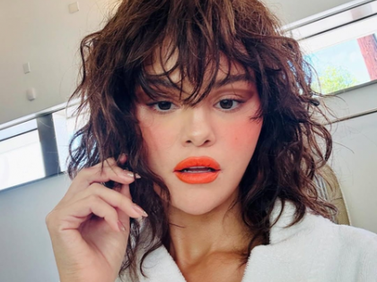 Selena Gomez, Benny Blanco’s home has 3 Christmas trees, and a village | Selena Gomez, Benny Blanco’s home has 3 Christmas trees, and a village Selena Gomez, Benny Blanco’s home has 3 Christmas trees, and a village | Selena Gomez, Benny Blanco’s home has 3 Christmas trees, and a village