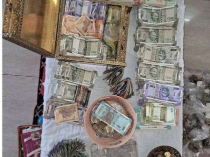 Karnataka Lokayukta raids four govt officers in DA case, properties valued at Rs 18.20 crore seized | Karnataka Lokayukta raids four govt officers in DA case, properties valued at Rs 18.20 crore seized Karnataka Lokayukta raids four govt officers in DA case, properties valued at Rs 18.20 crore seized | Karnataka Lokayukta raids four govt officers in DA case, properties valued at Rs 18.20 crore seized