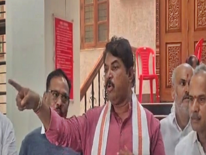 K'taka Gruha Laxmi scheme row: Why were women beneficiaries cheated, asks LoP Ashoka | K'taka Gruha Laxmi scheme row: Why were women beneficiaries cheated, asks LoP Ashoka K'taka Gruha Laxmi scheme row: Why were women beneficiaries cheated, asks LoP Ashoka | K'taka Gruha Laxmi scheme row: Why were women beneficiaries cheated, asks LoP Ashoka