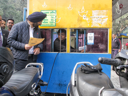 3,746 vehicles penalised for lack of pollution certificate: Delhi Minister | 3,746 vehicles penalised for lack of pollution certificate: Delhi Minister 3,746 vehicles penalised for lack of pollution certificate: Delhi Minister | 3,746 vehicles penalised for lack of pollution certificate: Delhi Minister