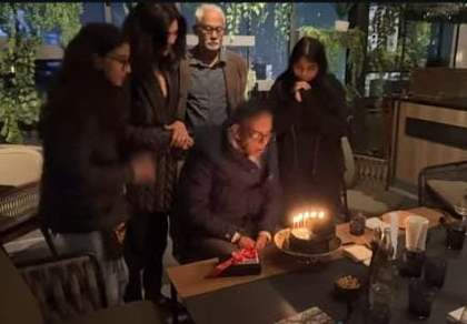 Sushmita Sen wishes health & happiness to the 'Bestest father & grandpa' in the universe | Sushmita Sen wishes health & happiness to the 'Bestest father & grandpa' in the universe Sushmita Sen wishes health & happiness to the 'Bestest father & grandpa' in the universe | Sushmita Sen wishes health & happiness to the 'Bestest father & grandpa' in the universe