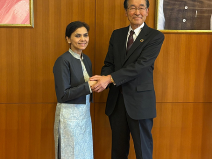 Indian envoy Nagma Mallick appreciates Urakawa Mayor's support for Indian community | Indian envoy Nagma Mallick appreciates Urakawa Mayor's support for Indian community Indian envoy Nagma Mallick appreciates Urakawa Mayor's support for Indian community | Indian envoy Nagma Mallick appreciates Urakawa Mayor's support for Indian community