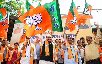 Controversy over Vilasrao Deshmukh legacy sparks political firestorm; Maha BJP chief apologises | Controversy over Vilasrao Deshmukh legacy sparks political firestorm; Maha BJP chief apologises Controversy over Vilasrao Deshmukh legacy sparks political firestorm; Maha BJP chief apologises | Controversy over Vilasrao Deshmukh legacy sparks political firestorm; Maha BJP chief apologises