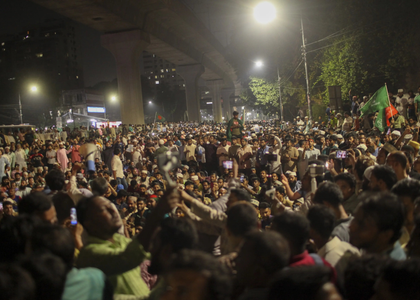 B'desh: Supporters warn of protests if radical leader Hadi's killers not arrested by today | B'desh: Supporters warn of protests if radical leader Hadi's killers not arrested by today B'desh: Supporters warn of protests if radical leader Hadi's killers not arrested by today | B'desh: Supporters warn of protests if radical leader Hadi's killers not arrested by today