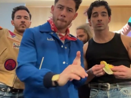 Nick Jonas grooves to this song of wife Priyanka Chopra with the boys | Nick Jonas grooves to this song of wife Priyanka Chopra with the boys Nick Jonas grooves to this song of wife Priyanka Chopra with the boys | Nick Jonas grooves to this song of wife Priyanka Chopra with the boys